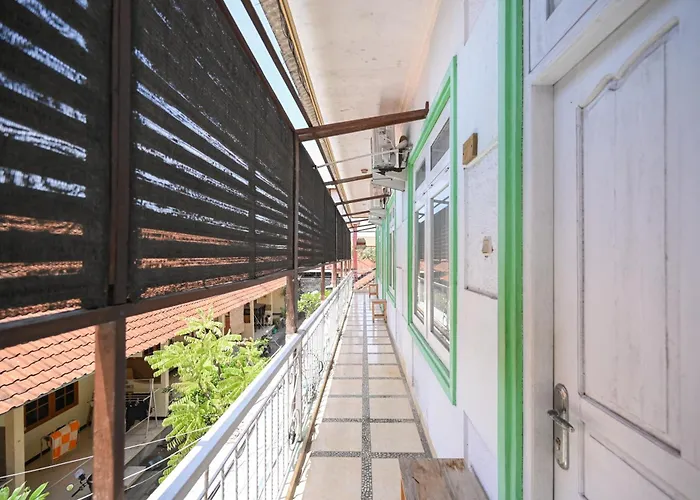 Reddoorz At De'balcon Bali ホテル クタ